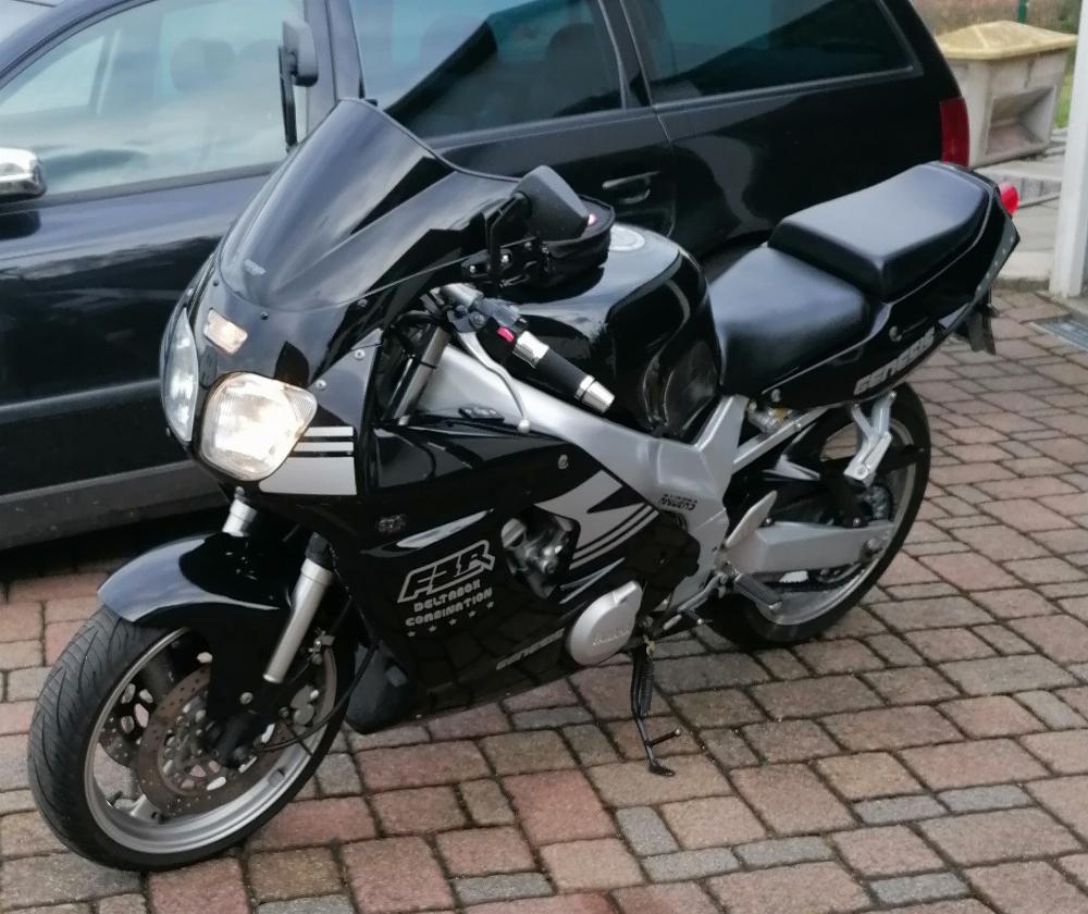 Motorrad verkaufen Yamaha Fzr 600  Ankauf